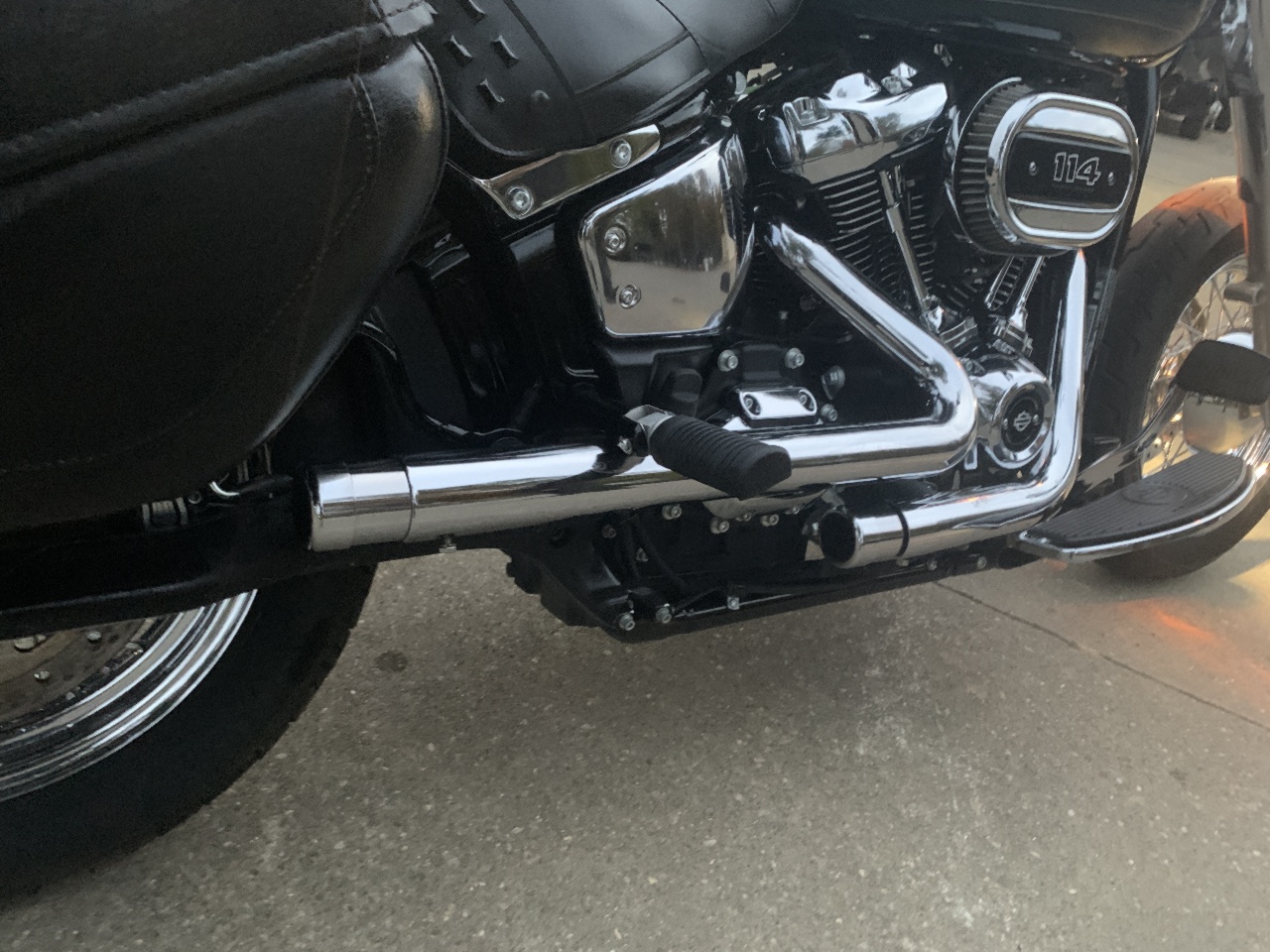 2024 Harley-Davidson FLHCS Heritage Classic